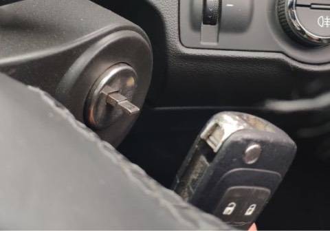 Broken key extraction in Denver